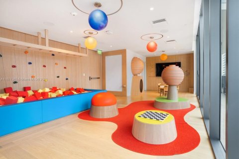 Condominio en alquiler en Miami, Florida, 1 dormitorio, 68.47 m2 № 1982481 - foto 21