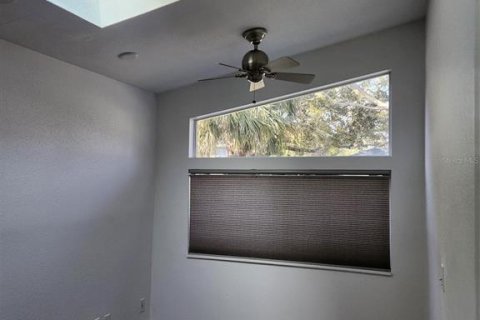 Townhouse in Dunedin, Florida 2 bedrooms, 102.19 sq.m. № 1718438 - photo 13