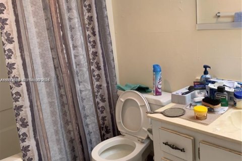 Condominio en alquiler en Lauderhill, Florida, 2 dormitorios, 81.1 m2 № 2033210 - foto 6