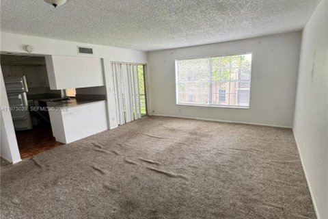 Condominio en alquiler en Lauderhill, Florida, 2 dormitorios, 81.1 m2 № 2033210 - foto 19
