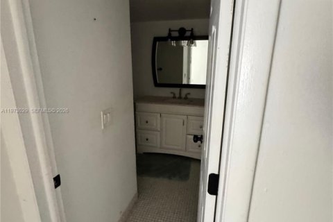 Condominio en alquiler en Lauderhill, Florida, 2 dormitorios, 81.1 m2 № 2033210 - foto 9