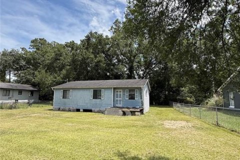 House in Summerfield, Florida 3 bedrooms, 91.42 sq.m. № 2234427
