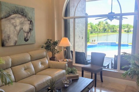 House in Lake Worth, Florida 4 bedrooms, 253.34 sq.m. № 2183256 - photo 11