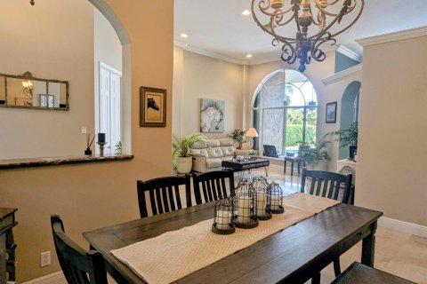 House in Lake Worth, Florida 4 bedrooms, 253.34 sq.m. № 2183256 - photo 8