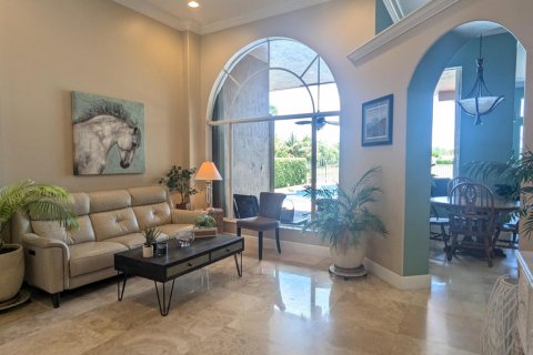 House in Lake Worth, Florida 4 bedrooms, 253.34 sq.m. № 2183256 - photo 10