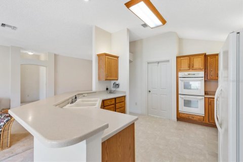 Casa en venta en The Villages, Florida, 3 dormitorios, 188.31 m2 № 2167009 - foto 10