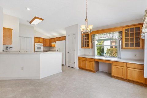 Casa en venta en The Villages, Florida, 3 dormitorios, 188.31 m2 № 2167009 - foto 11
