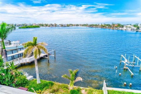 Land in Indian Rocks Beach, Florida № 1903248 - photo 13