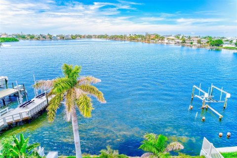 Land in Indian Rocks Beach, Florida № 1903248 - photo 15