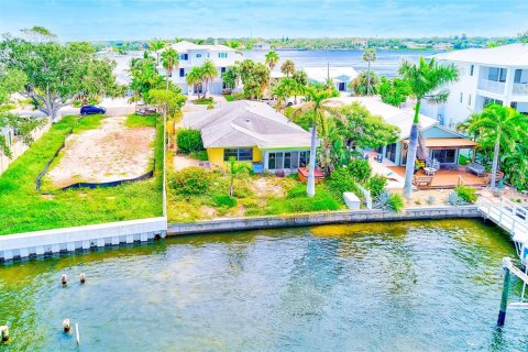 Land in Indian Rocks Beach, Florida № 1903248 - photo 4