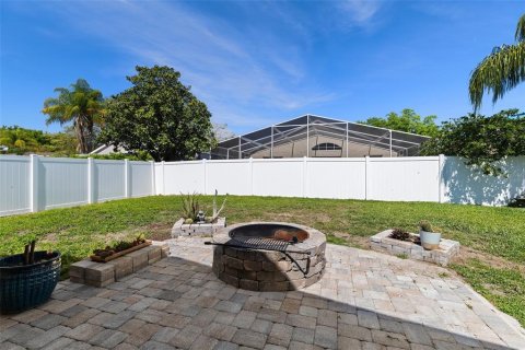 House in Wesley Chapel, Florida 3 bedrooms, 141.68 sq.m. № 1612858 - photo 13