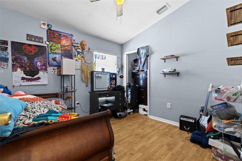 House in Wesley Chapel, Florida 3 bedrooms, 141.68 sq.m. № 1612858 - photo 12