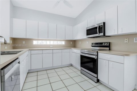 Villa ou maison à vendre à Coral Springs, Floride: 3 chambres, 203.27 m2 № 2041454 - photo 12