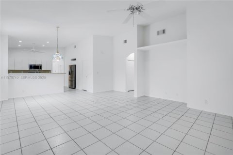 Villa ou maison à vendre à Coral Springs, Floride: 3 chambres, 203.27 m2 № 2041454 - photo 17