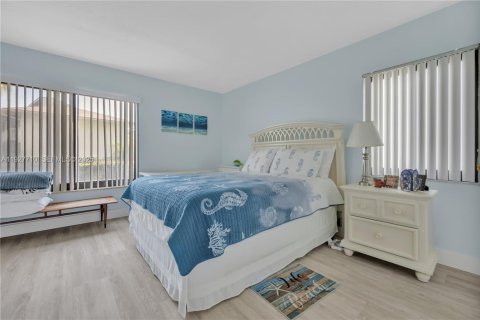 Купить кондоминиум в Сент-Луси, Флорида 3 спальни, 139.73м2, № 2053458 - фото 18