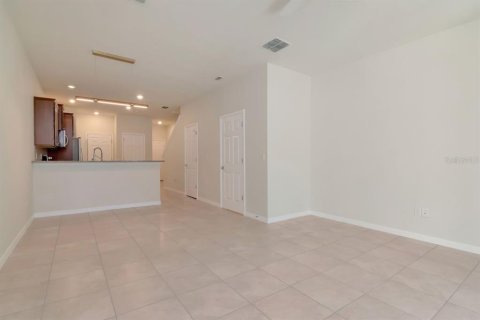 Touwnhouse à vendre à Tampa, Floride: 2 chambres, 147.53 m2 № 2110090 - photo 12