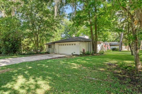 House in Gainesville, Florida 4 bedrooms, 208.66 sq.m. № 1662034 - photo 2