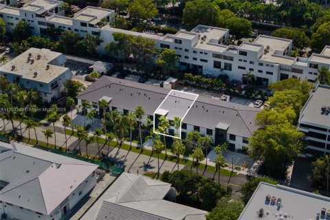Condo in Key Biscayne, Florida, 4 bedrooms  № 1458114 - photo 25