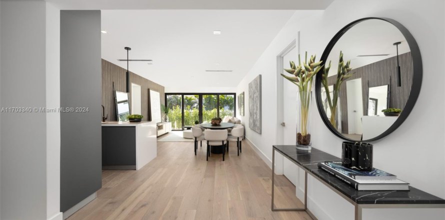 Condo in Key Biscayne, Florida, 4 bedrooms  № 1458114