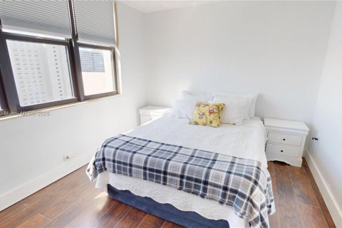 Condo in Miami, Florida, 2 bedrooms  № 1623133 - photo 20