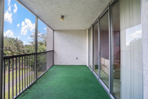 Condominio en venta en Lauderhill, Florida, 3 dormitorios, 164.44 m2 № 1949511 - foto 22