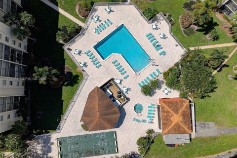 Condo in Lauderhill, Florida, 3 bedrooms № 1949511 - photo 29