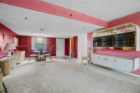Condominio en venta en Lauderhill, Florida, 3 dormitorios, 164.44 m2 № 1949511 - foto 7