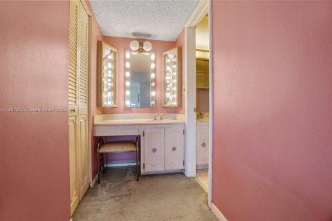 Condominio en venta en Lauderhill, Florida, 3 dormitorios, 164.44 m2 № 1949511 - foto 14