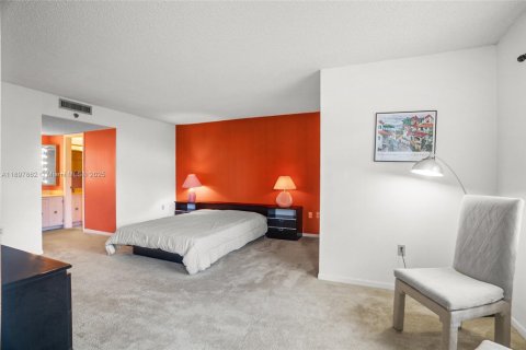 Condominio en venta en Lauderhill, Florida, 3 dormitorios, 164.44 m2 № 1949511 - foto 13
