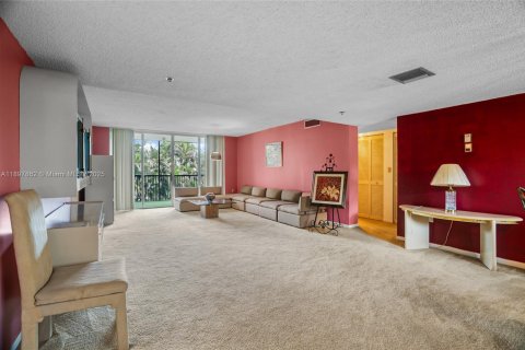 Condominio en venta en Lauderhill, Florida, 3 dormitorios, 164.44 m2 № 1949511 - foto 5