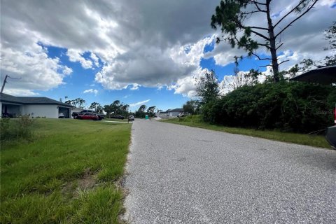 Land in Port Charlotte, Florida № 2159948 - photo 2