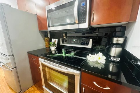 Condominio en alquiler en Tampa, Florida, 1 dormitorio, 66.33 m2 № 1678324 - foto 13