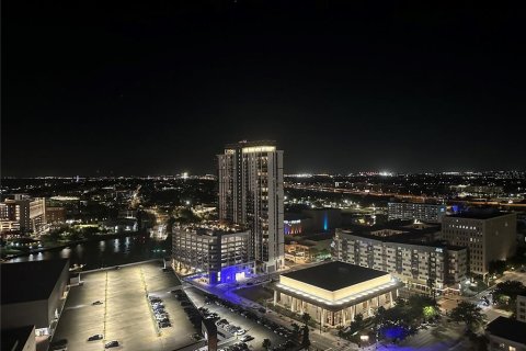 Condominio en alquiler en Tampa, Florida, 1 dormitorio, 66.33 m2 № 1678324 - foto 14