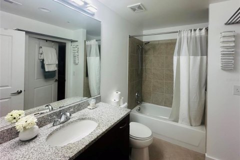 Condominio en alquiler en Tampa, Florida, 1 dormitorio, 66.33 m2 № 1678324 - foto 11