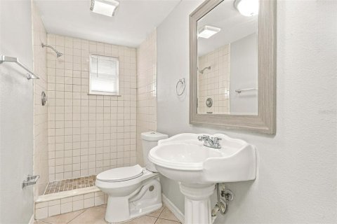 Villa ou maison à louer à Port Richey, Floride: 3 chambres, 121.7 m2 № 2390876 - photo 12