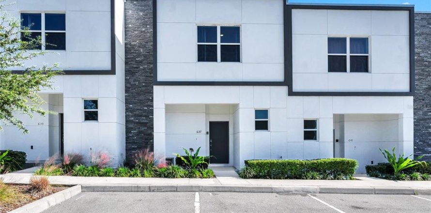 Touwnhouse à Davenport, Floride 4 chambres, 172.43 m2 № 2215012