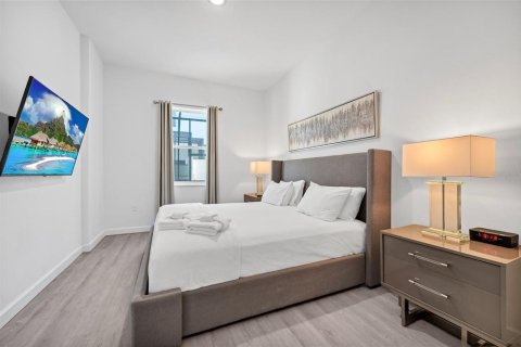 Touwnhouse à louer à Davenport, Floride: 4 chambres, 172.43 m2 № 2215012 - photo 18