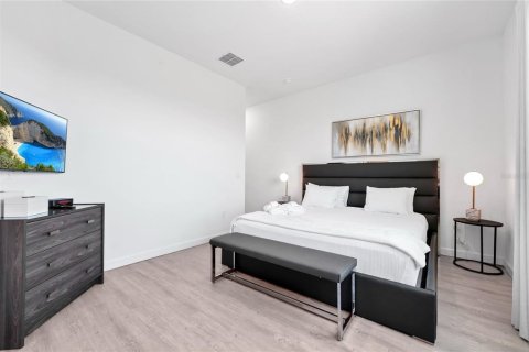 Touwnhouse à louer à Davenport, Floride: 4 chambres, 172.43 m2 № 2215012 - photo 25