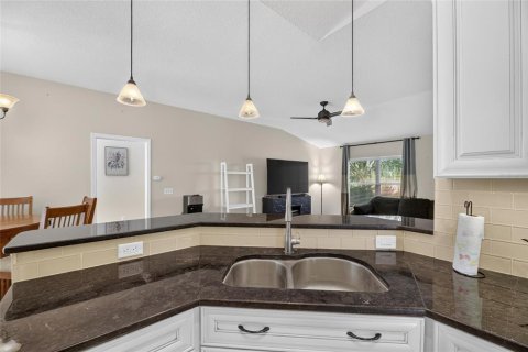 Villa ou maison à vendre à Lutz, Floride: 4 chambres, 205.04 m2 № 2356070 - photo 26