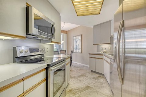 Copropriété à vendre à Longboat Key, Floride: 2 chambres, 148.46 m2 № 1826728 - photo 9