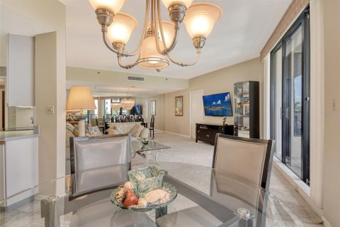Copropriété à vendre à Longboat Key, Floride: 2 chambres, 148.46 m2 № 1826728 - photo 7