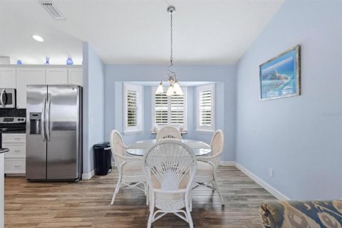 House in Placida, Florida 2 bedrooms, 117.43 sq.m. № 2197748 - photo 11