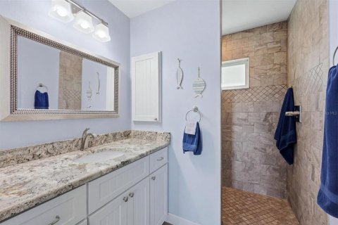House in Placida, Florida 2 bedrooms, 117.43 sq.m. № 2197748 - photo 21
