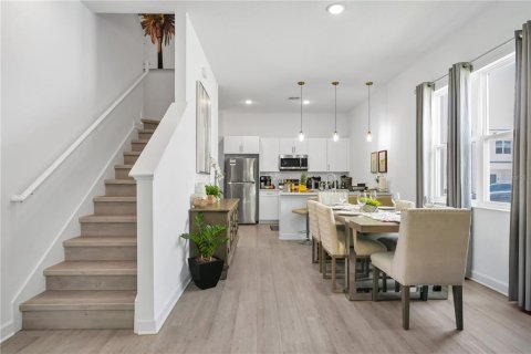 Touwnhouse à louer à Davenport, Floride: 5 chambres, 190.26 m2 № 2380616 - photo 11