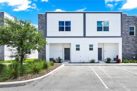 Touwnhouse à louer à Davenport, Floride: 5 chambres, 190.26 m2 № 2380616 - photo 2