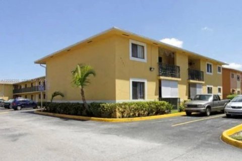 Condo à Hialeah, Floride, 3 chambres  № 2387817