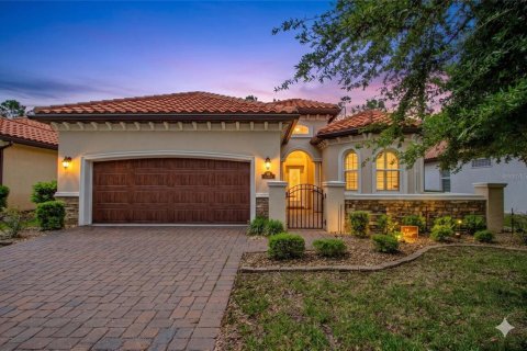 Casa en Ormond Beach, Florida 3 dormitorios, 194.35 m2 № 2139383