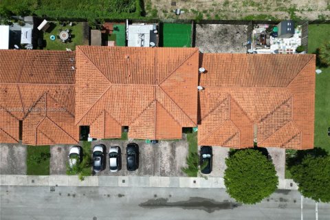 Touwnhouse à louer à Miami, Floride: 3 chambres, 132.01 m2 № 1857526 - photo 18