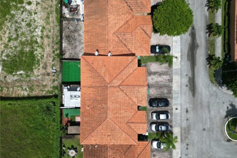 Touwnhouse à louer à Miami, Floride: 3 chambres, 132.01 m2 № 1857526 - photo 21