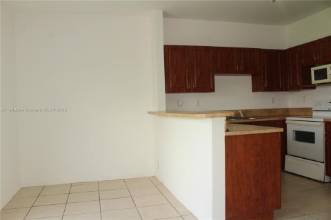 Touwnhouse à louer à Miami, Floride: 3 chambres, 132.01 m2 № 1857526 - photo 30